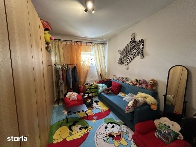 Vand 2 apart.+sala sport, D+ P+M, centru Aradul-nou,Calea Timisorii