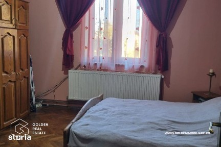 Apartament 3 camere din cărămidă, zona Intim, localitatea Lipova