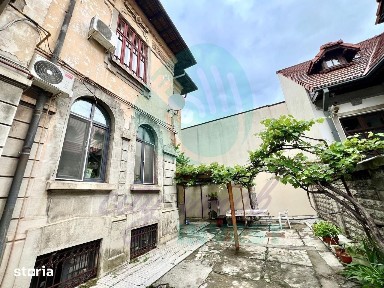 Apartament în vilă interbelică Unirii - Carol | | Curte | Ideal cabine