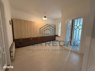 Spatiu Comercial, 100 m²