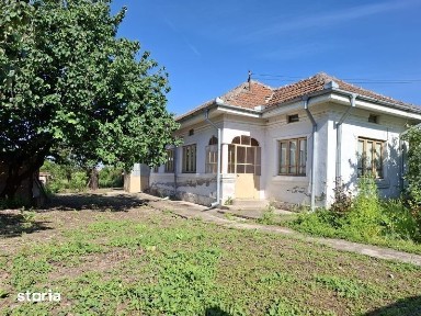 Casa si teren de vanzare in Teis, Bals - 1096 mp