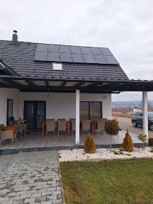 Vând 2 Case + Piscina + 1 Hectar Teren Intravilan cu utilitați