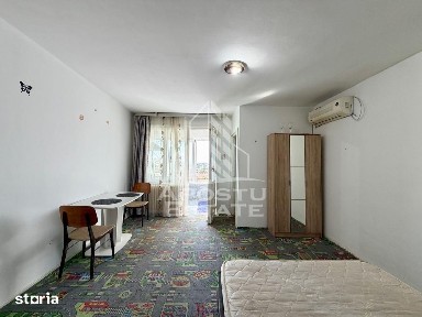 Apartament cu o camera de vanzare, zona Circumvalatiunii, Timisoara