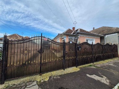 Casa in Marghita str.Horea
