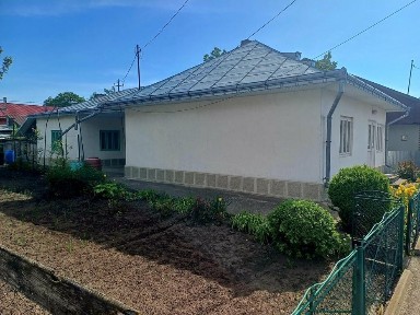 Vand casa 120mp + anexe, teren 900mp