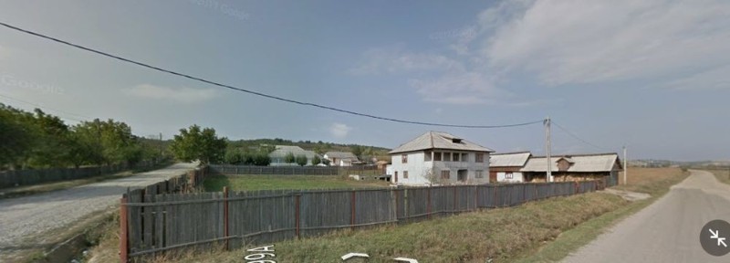Casa de vanzare cu anexe, hala, beci, Super OFERTA