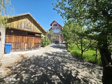 Casă / Vilă cu 6 camere de vânzare în zona Darmanesti