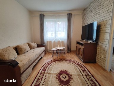 Apartament 3 camere renovat, mobilat complet, zona Iorga, 74.000 Euro