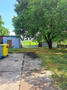 Vand spatiu comercial pretabil ca si casa - Ciocaia