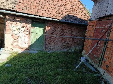 Casă de vânzare în Târnova, jud. Caraș-Severin - 3 camere, teren 1079