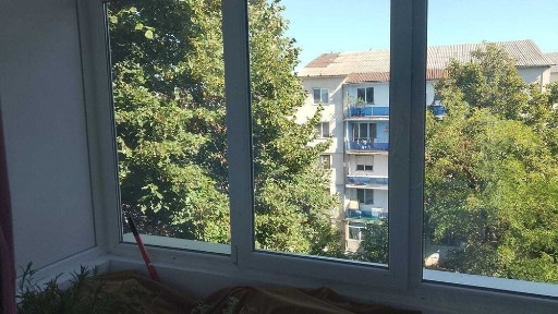 Apartament 3 camere decomandate, 2 balcoane,et. 4, Bdul Decebal,21