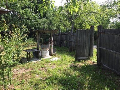 Casa taranesca si anexe in Valea Mare, sat Margineni, judet Valcea