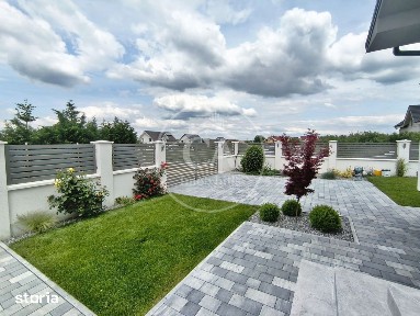 Casa de vanzare cu 4 camere si piscina in Cihei, Bihor