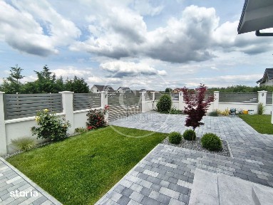 Casa de vanzare cu 4 camere si piscina in Cihei, Bihor