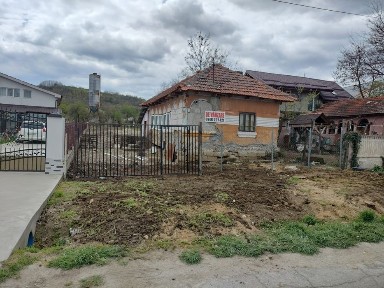 Scaesti, Principala 776