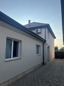 Casa cu etaj de vanzare