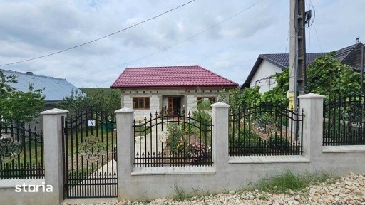 Casa de vanzare la padure