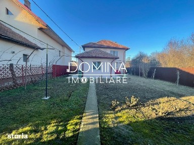 Vanzare casa P+M - la strada principala - Dragutesti