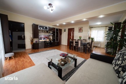 Apartament 4 camere cu teren, curte privata, zona Bradet