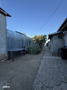 De vânzare - Casă bătrânească, cartier Radu Negru