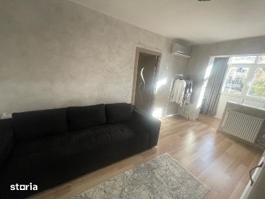 Apartament 2 camere, 40 mp, etajul 1, cu centrala, zona Craiovita Noua