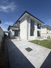 Liniște și natură: casă 4 dormitoare lângă pădure - Forest Residence, Pantelimon