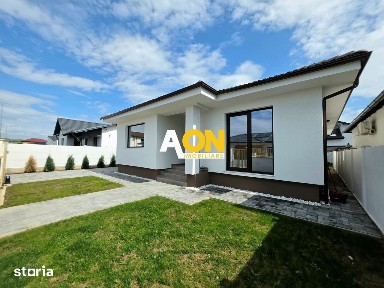 Casă Individuală de Vânzare, 4 Camere, 500mp Teren, Zona Alba Micești