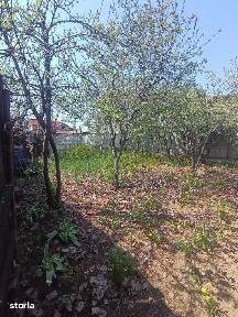Vanzare casa batraneasca si teren in Targoviste