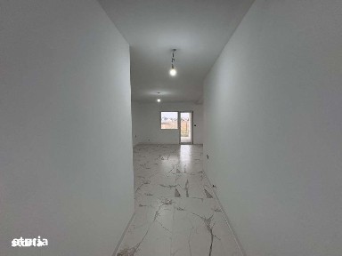Apartament de vânzare la Casă 3 Camere Via Carmina