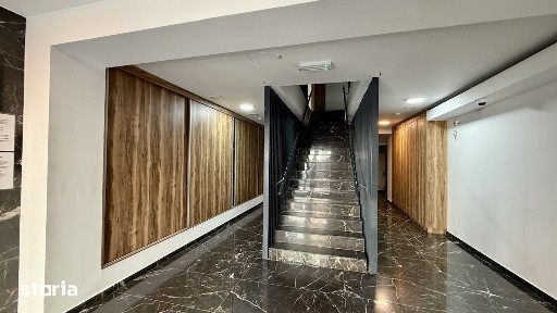 Apartament 180 mp l terasa 220 mp