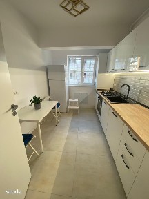 Garsoniera decomandata, metrou Berceni