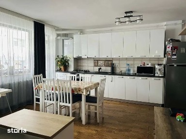 Apartament 3 camere, parcare inclusa, str. Stejarului