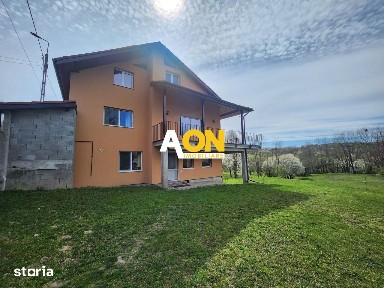 De vanzare casa 6 camere 8142 mp teren in Oarda de Sus