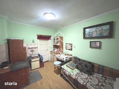 Casa cu teren generos si vedere superba catre munti - Cugir
