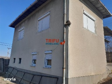 Casa cu 4 camere de vanzare in Com.Berghin