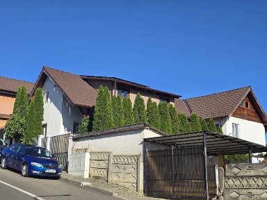 Casă 160 mp - Andrei Mureșanu - renovată + panouri solare