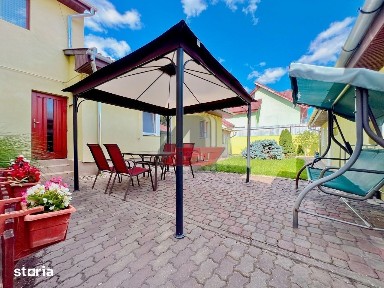 Casa renovata si cocheta,in zona Intim-Piata Spitalului + teren 389 mp