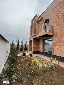 Casa P+1 cu un design deosebit, zona Metro