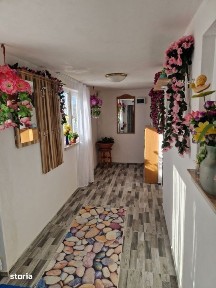 Casa de vanzare, 47.70 mp utili, Gavanesti -Olt
