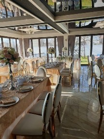 Inchiriez sau Vand Spatiu comercial +Locuinta in sat Costi