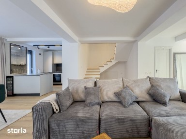 Vila P+1 in Valu lui Traian, pe partea dreapta - finisata complet