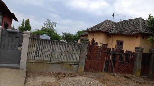 Casa cu teren de vanzare Basarabi (Calafat)