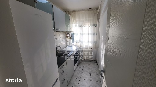 Apartament semidecomandat,3 camere,zona Dacia,mobilat,etaj 1