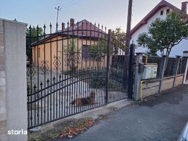 Casa zona Titulescu, str. LIVIU REBREANU