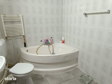 Vând apartament in zona sud