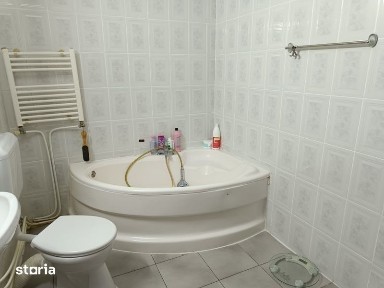 Vând apartament in zona sud