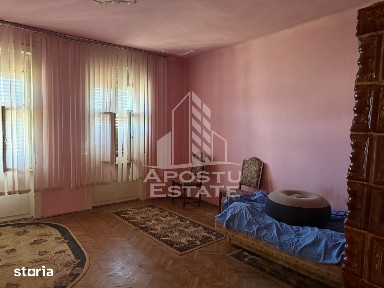 Casă de cărămidă în Sustra,Topolovatul Mare cu teren de 1522 mp.