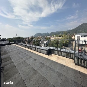 Penthouse de vanzare, cu 3 camere, 65 mp, zona Orasul Vechi