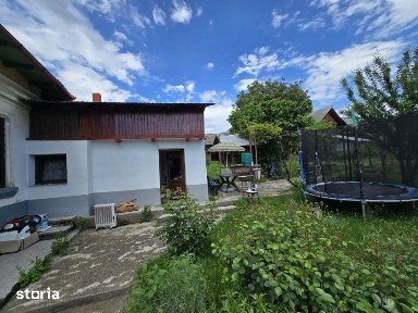 Casa Stroesti, teren = 3450 mp