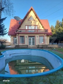 Vila, 10 camere, 580 mp, zona Cartier Albert